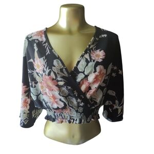 NWOT Kimono Floral Wrap Crop‎ Top - Black and Pink NWOT